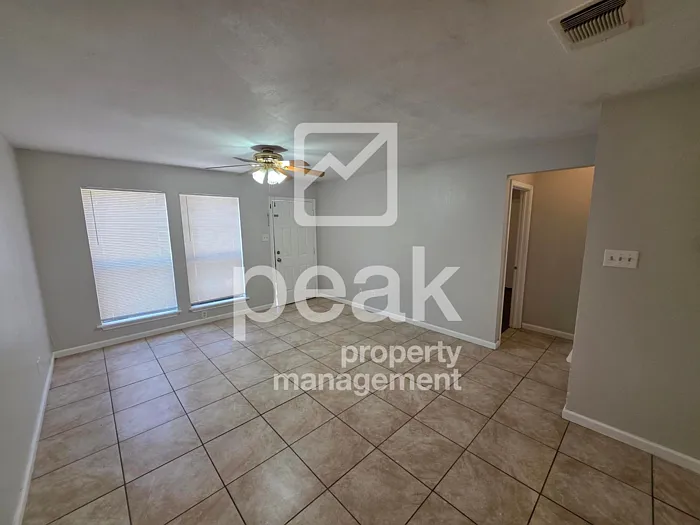 205 Joyce St #B — Photo 13