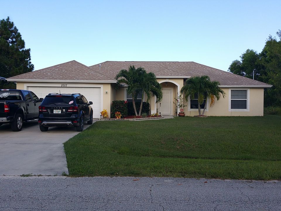 1st image of 2017 SE South Buttonwood Dr