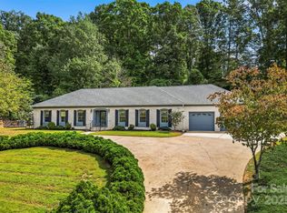 200 Woodland Dr, Marion, NC 28752