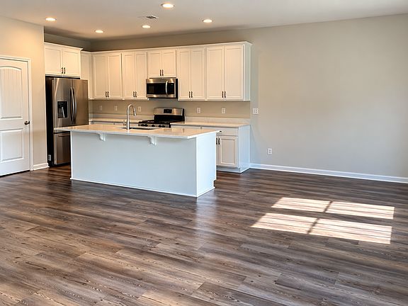 5th image of 213 Bulkhead Dr