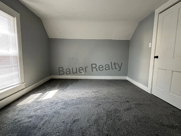 58 E Main St — Photo 24