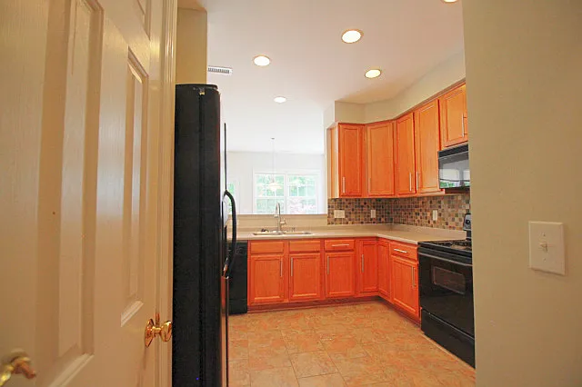 1911 Cedar Grove Dr — Photo 7