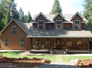 10128 Corchero Ln, Nevada City, CA 95959