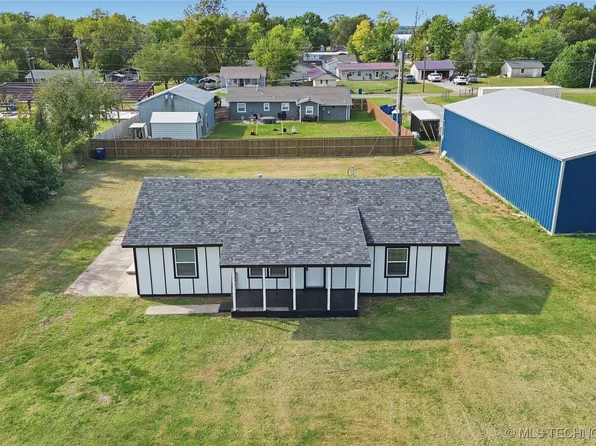 507 S Saltwell St, Salina, OK 74365