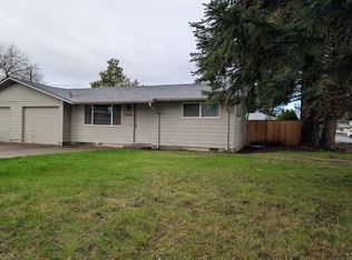 1768 Barton Dr, Eugene, OR 97404