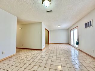107 Mountain View Dr, Johnson City, TN 37601