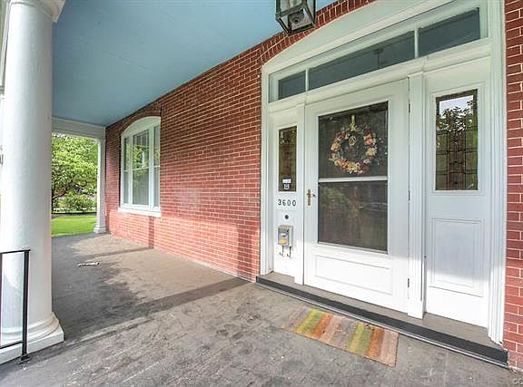 3rd image of 3600 Noble Ave
