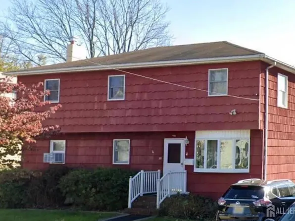 35 Fiat Ave, Iselin, NJ 08830