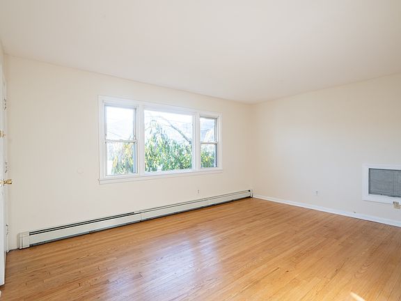 2nd image of 163 Bell Ave Floor 1