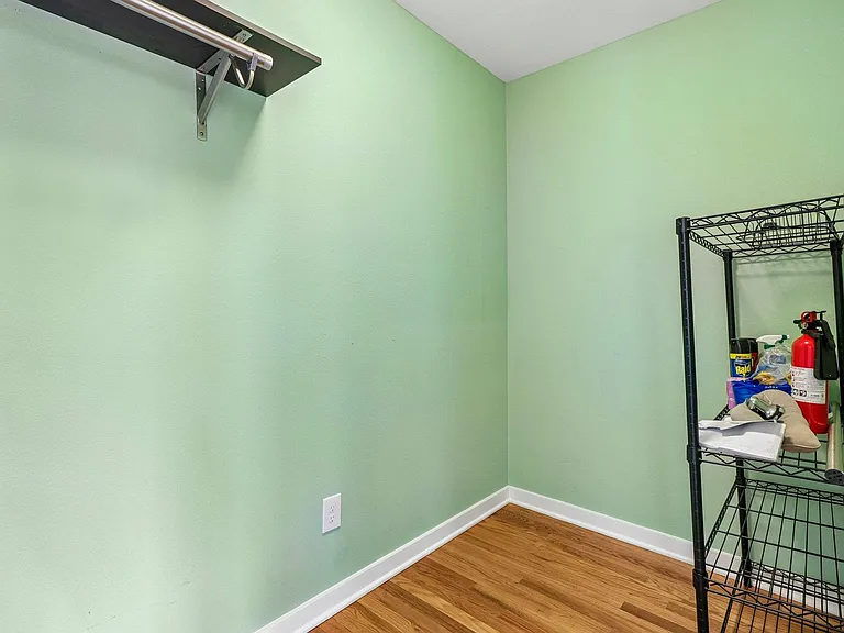 4315 Bellvue Ave — Photo 35