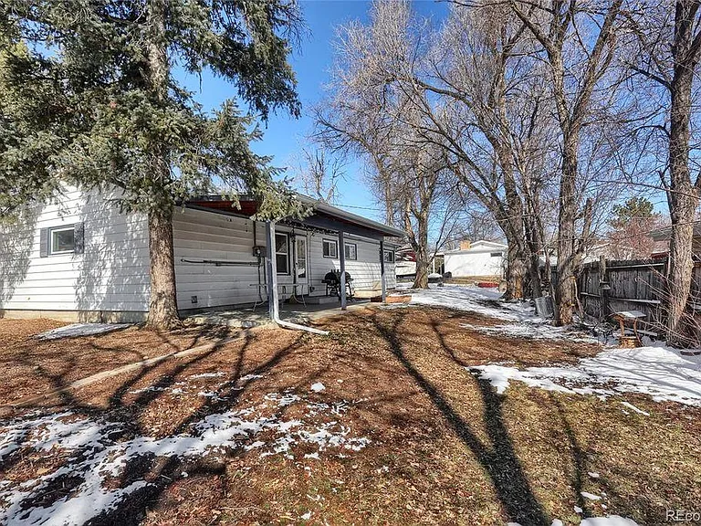 860 Kline Dr — Photo 5