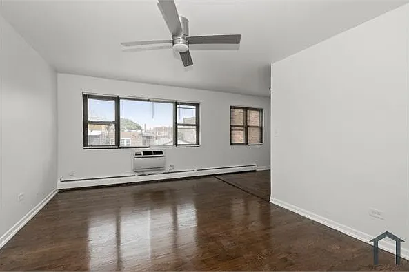 8039 S King Dr #303 — Photo 5