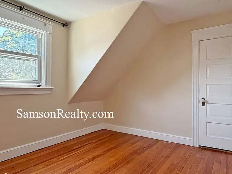 149 University Ave #3 — Photo 16