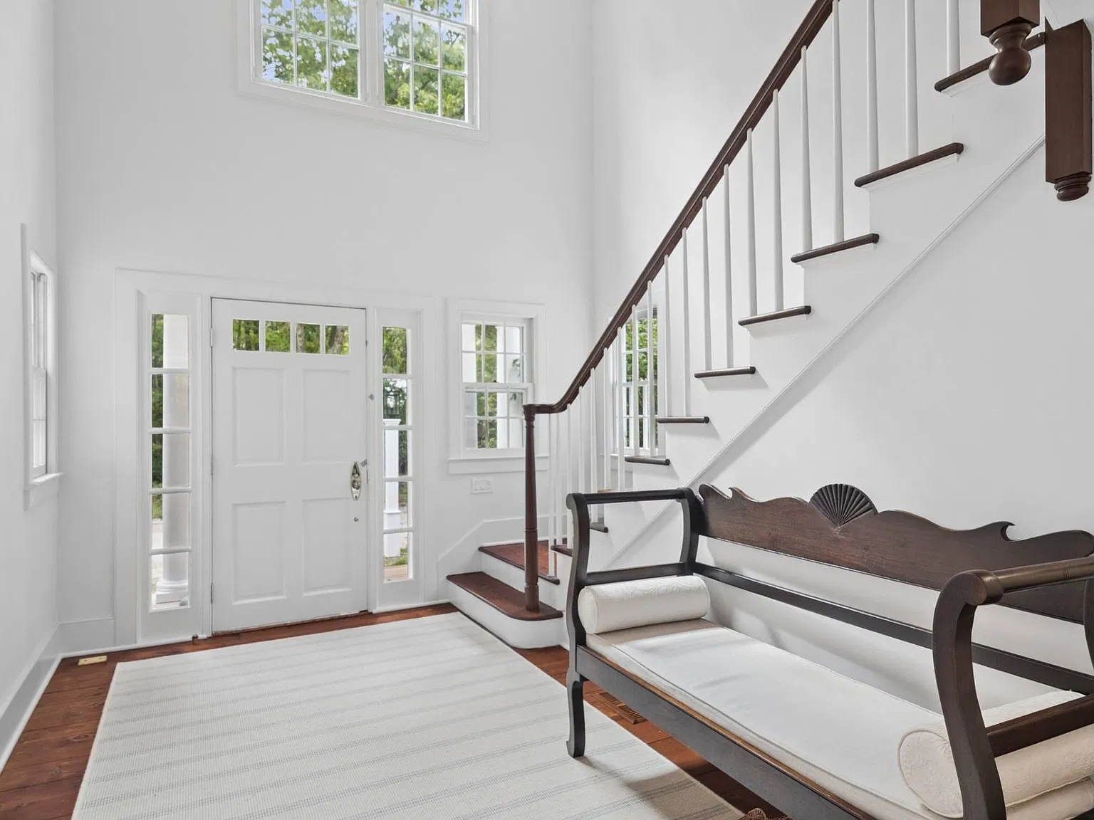 Newly Gut Renovated Wainscott South Rental — Photo 4