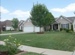 11 Hatcher Run Ct, Saint Peters, MO 63376