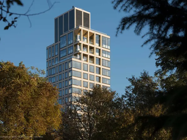 551 West 21st Street 4A image 17 of 17