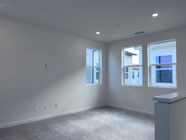 4041 Pomelo Dr — Photo 17