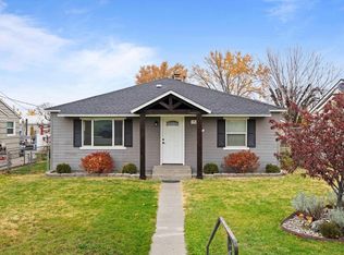 1922 Highland Dr, Prosser, WA 99350