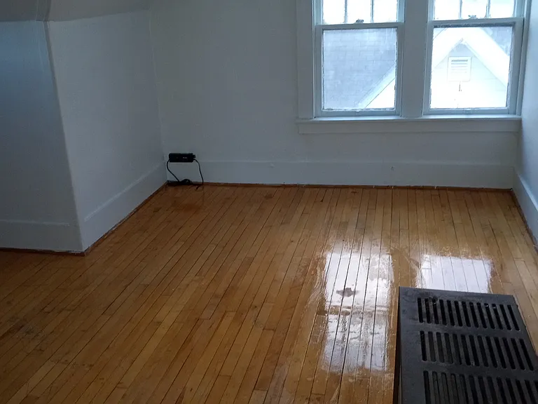 1827 Butternut St #3 — Photo 2