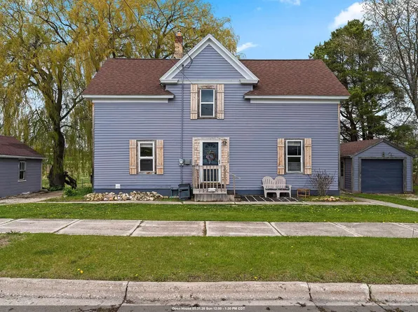 1215 Navarino St, Algoma, WI 54201