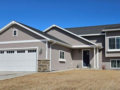 2401 Larkspur Ridge Dr, Brookings, SD, 57006