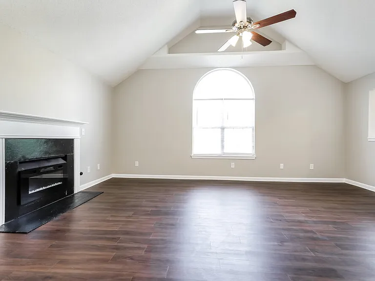 3827 Waldrop Hills Dr — Photo 4