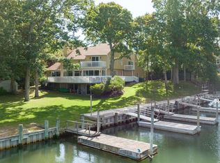 400 Windjammer Dr, Southold, NY 11971