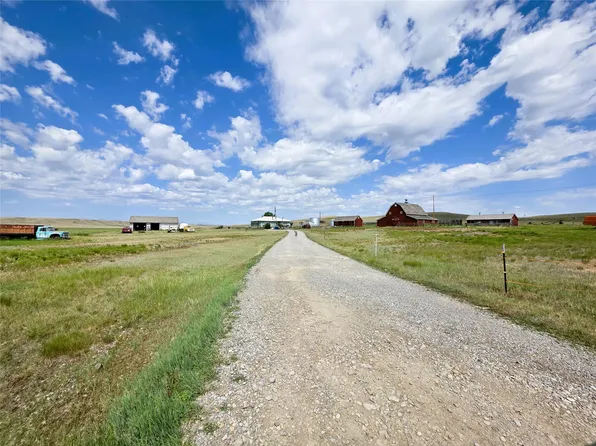 2820 5th Ln NW, Choteau, MT 59422