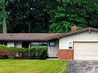 35730 Timberlane Dr, Solon, OH 44139