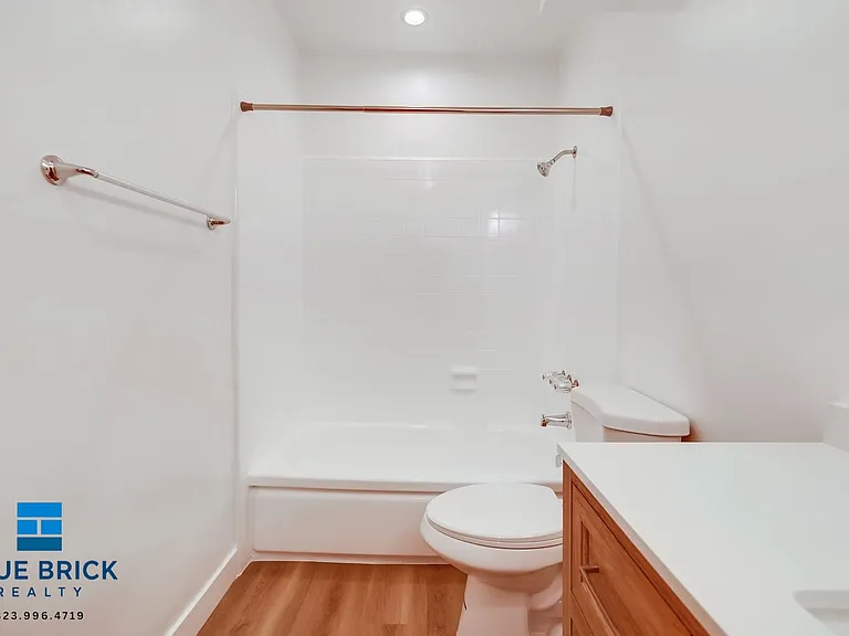 5415 Corteen Pl #22 — Photo 30