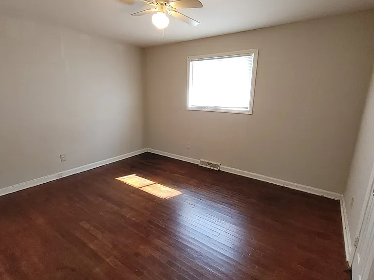 1807 Ryan St — Photo 6