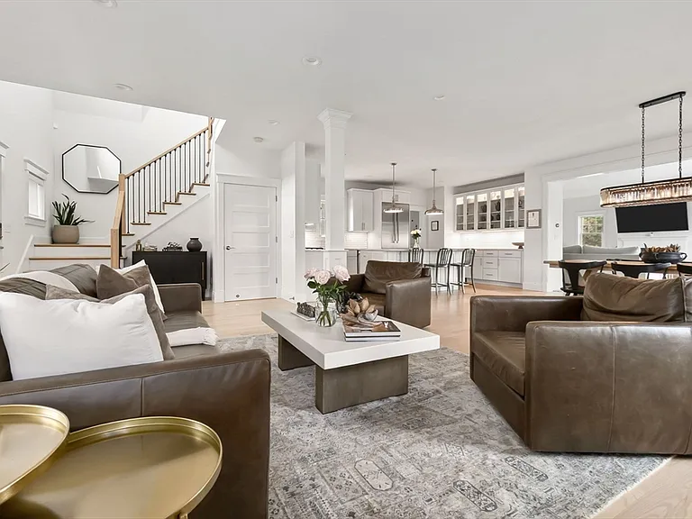 4 Gabaree Ct — Photo 24