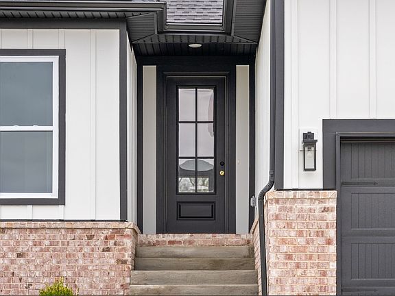 5th image of 264 Bluebell Dr
