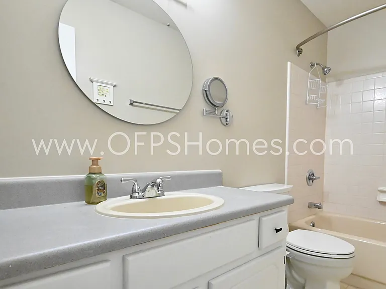 636 Emerald Ln — Photo 14