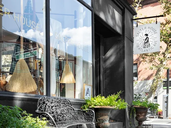 15 Bridge Park Dr image 28 of 30