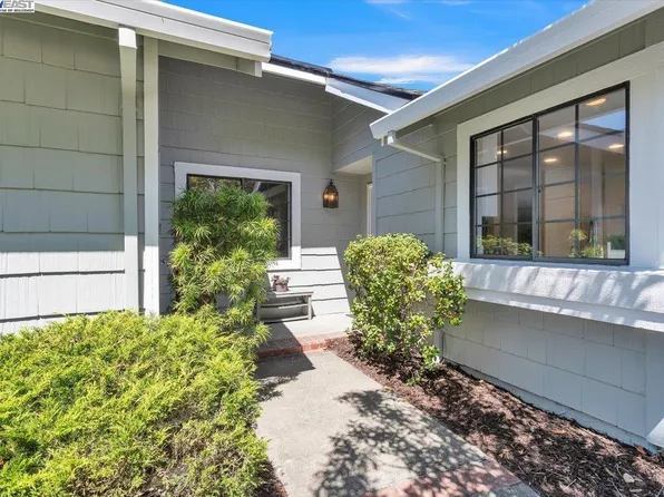 3525 McSherry Way, Alameda, CA 94502
