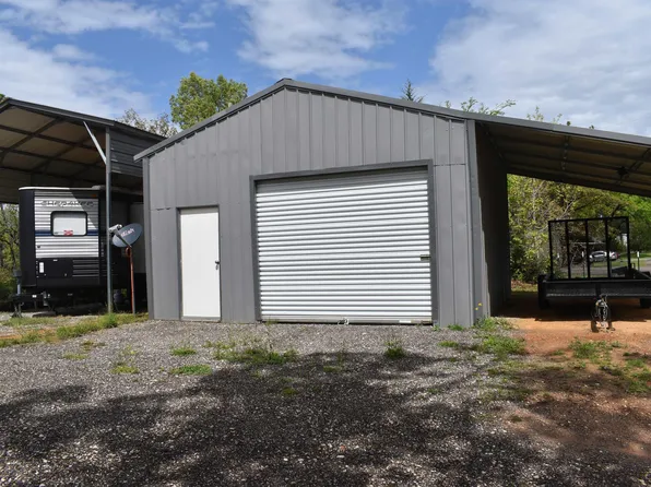 822 An County Rd #2224, Tennessee Colony, TX 75861