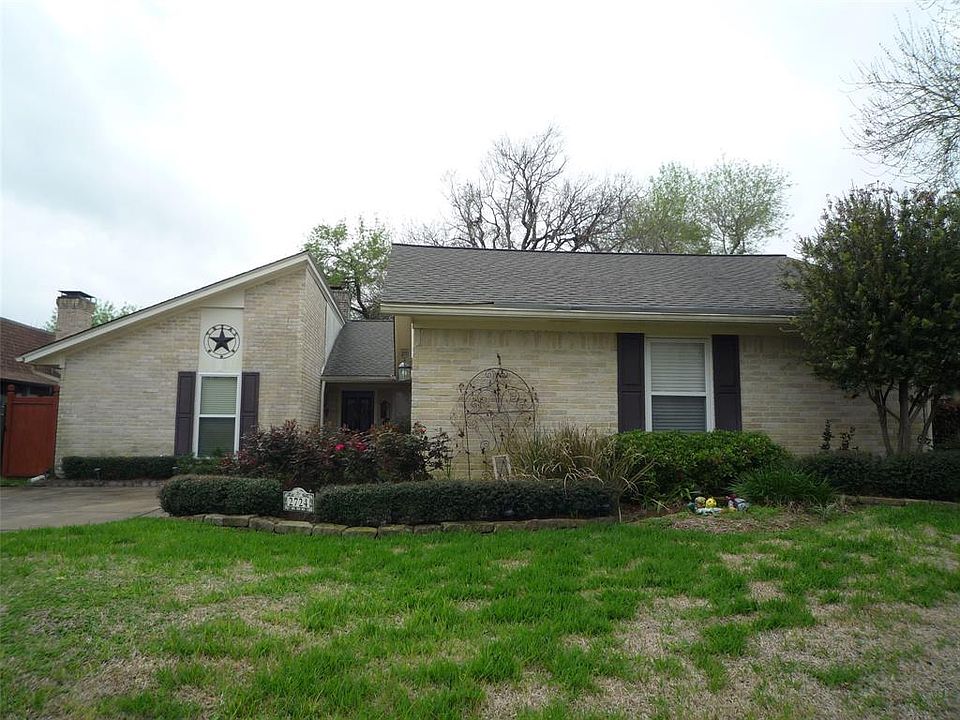 1st image of 2724 Kingsbrook Ln