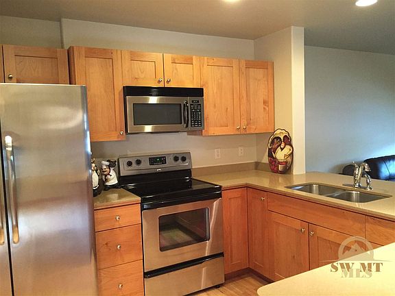 3rd image of 275 Kimball Ave