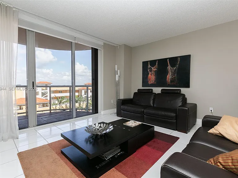 8855 Collins Ave #6F — Photo 6