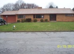 539 Richmond Dr, Sharon, PA