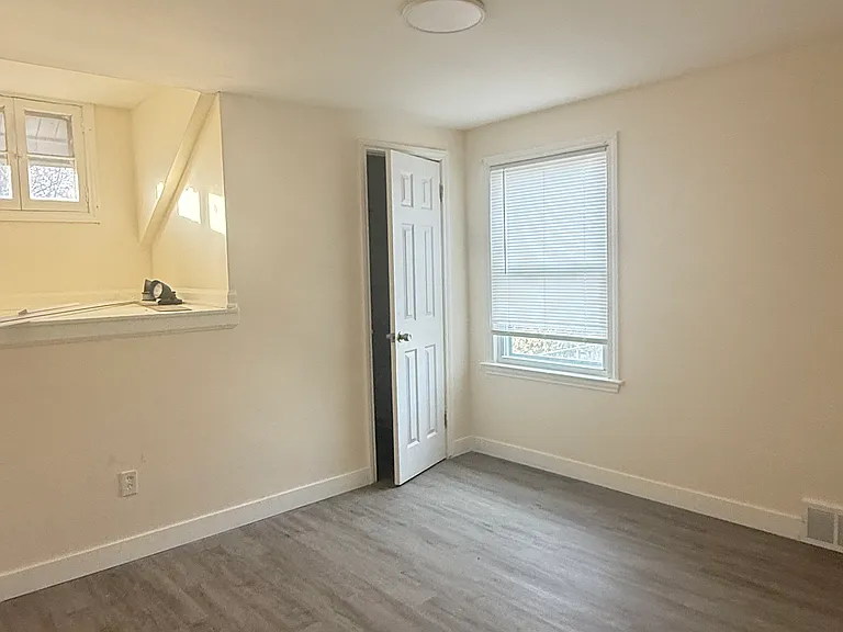 19336 Binder St — Photo 13