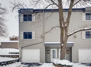 385 Dorland Rd S, Maplewood, MN 55119