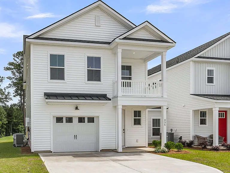 335 Chapman Cir — Photo 4