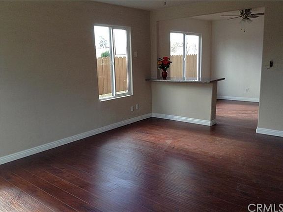 5th image of 255 N Tahquitz Ave
