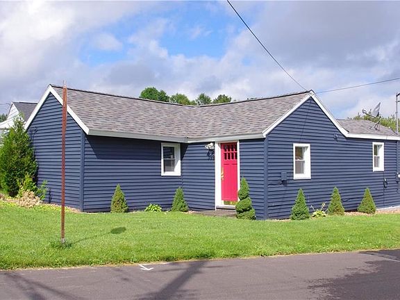 5th image of 399 Gaynor Ave