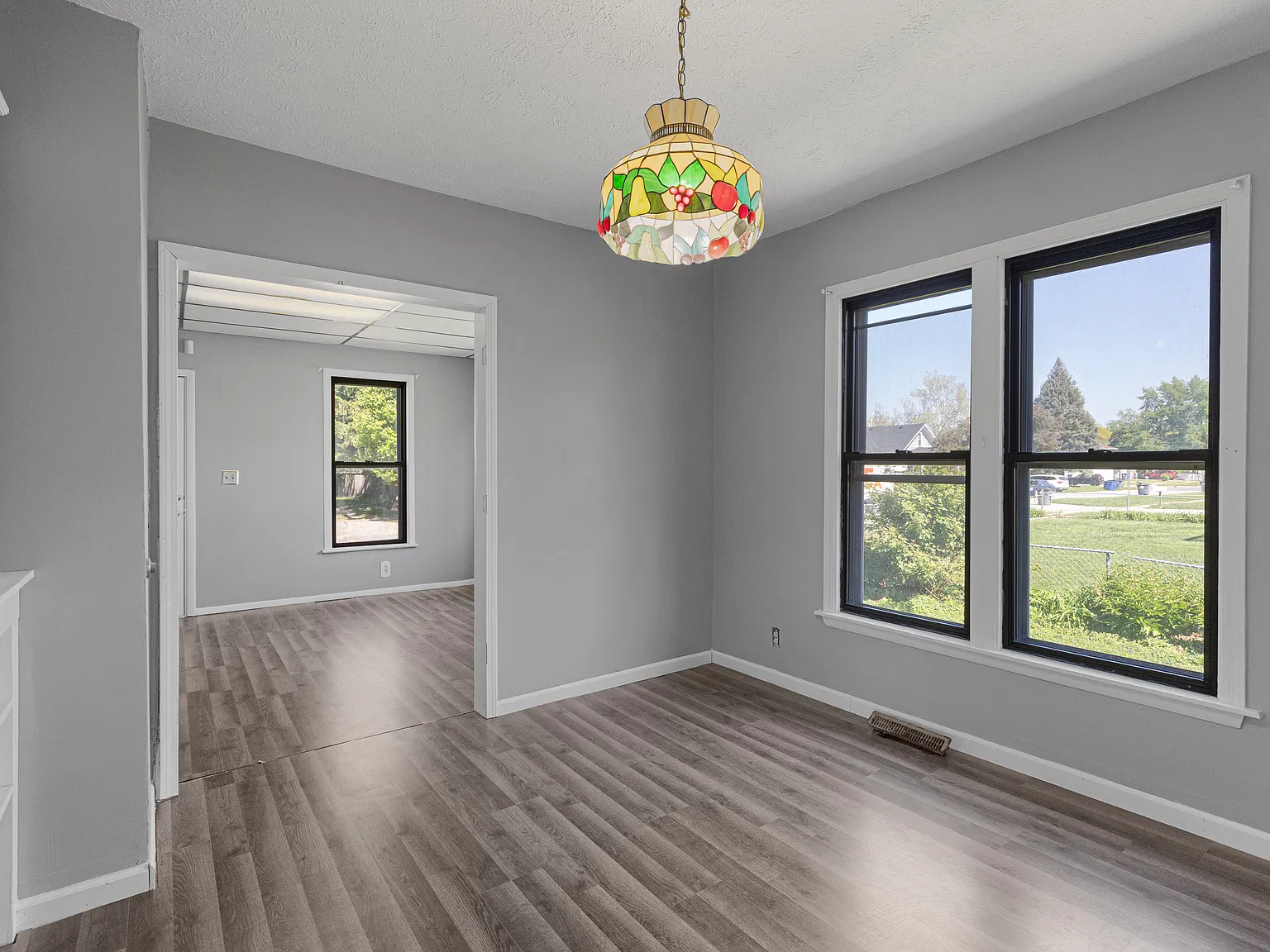 3 bed, 1728 sqft, $1,800 — Photo 4