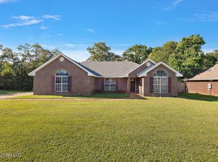 454 Hillandale Dr, Jackson, MS 39212