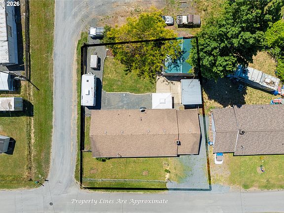 3rd image of 321 W Date St