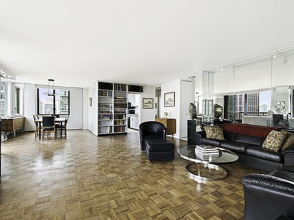 2nd image of 300 E 54th St APT 25